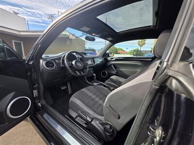 2013 Volkswagen Beetle-Classic Turbo PZEV Fender Edition - Photo 18 - Los Angeles, CA 90045