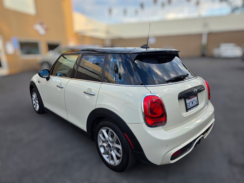 2015 Mini Cooper Hardtop S photo 3