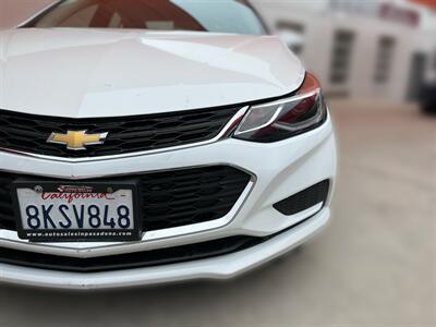 2017 Chevrolet Cruze LT Auto   - Photo 4 - Los Angeles, CA 90045