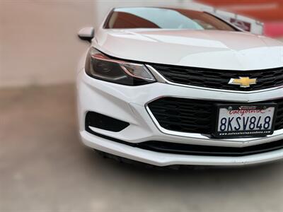 2017 Chevrolet Cruze LT Auto   - Photo 3 - Los Angeles, CA 90045