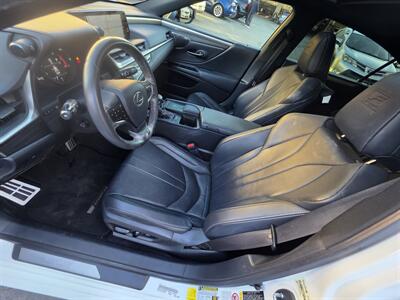 2019 Lexus ES 350   - Photo 16 - Los Angeles, CA 90045