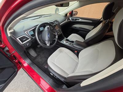 2020 Ford Fusion SE   - Photo 10 - Los Angeles, CA 90045