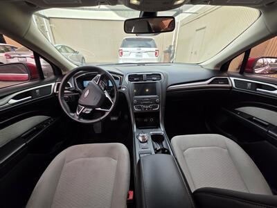 2020 Ford Fusion SE   - Photo 12 - Los Angeles, CA 90045