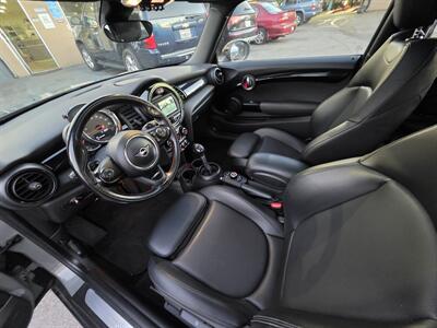 2019 MINI Hardtop 2 Door Cooper S   - Photo 17 - Los Angeles, CA 90045