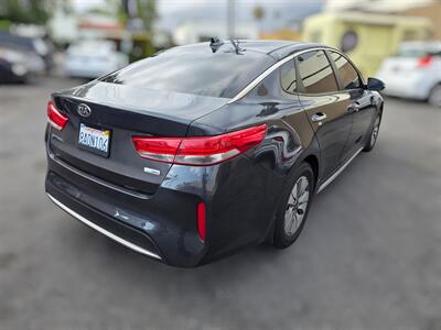 2017 Kia Optima Hybrid Premium   - Photo 4 - Los Angeles, CA 90045