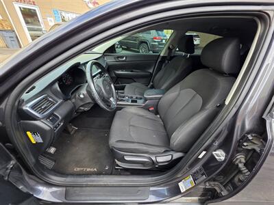 2017 Kia Optima Hybrid Premium   - Photo 8 - Los Angeles, CA 90045