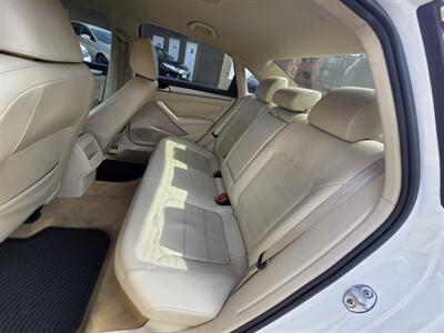 2015 Volkswagen Passat 1.8T Limited Edition   - Photo 17 - Los Angeles, CA 90045