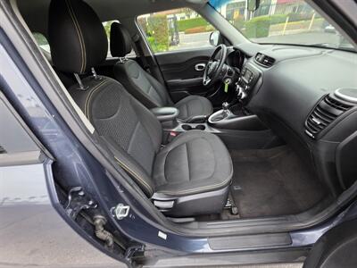 2016 Kia Soul +   - Photo 10 - Los Angeles, CA 90045