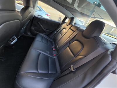 2019 Tesla Model 3 Long Range - Photo 13 - Los Angeles, CA 90045