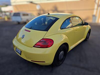 2012 Volkswagen Beetle-Classic 2.5L PZEV - Photo 5 - Los Angeles, CA 90045