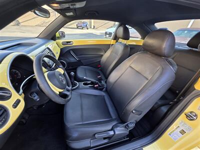 2012 Volkswagen Beetle-Classic 2.5L PZEV - Photo 13 - Los Angeles, CA 90045