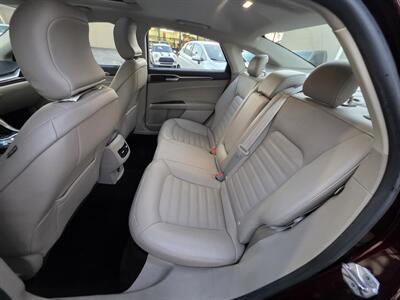 2018 Ford Fusion SE   - Photo 15 - Los Angeles, CA 90045