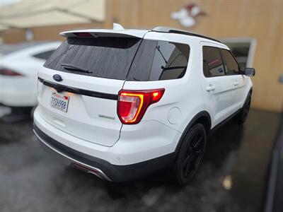 2017 Ford Explorer XLT   - Photo 5 - Los Angeles, CA 90045