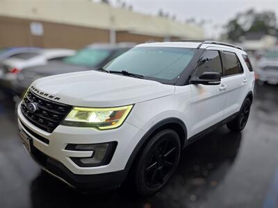 2017 Ford Explorer XLT   - Photo 1 - Los Angeles, CA 90045