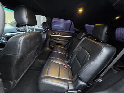 2017 Ford Explorer XLT   - Photo 9 - Los Angeles, CA 90045