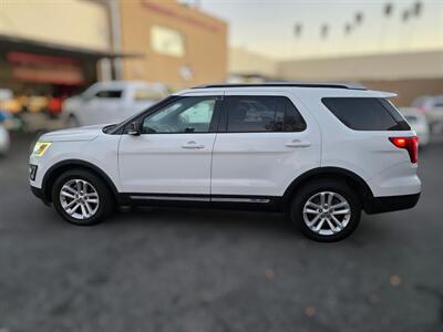 2017 Ford Explorer XLT   - Photo 9 - Los Angeles, CA 90045