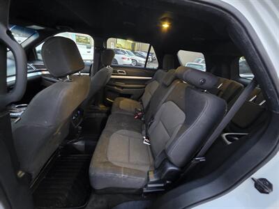 2017 Ford Explorer XLT   - Photo 12 - Los Angeles, CA 90045