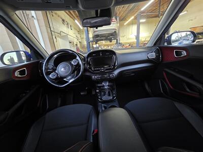2020 Kia Soul GT-Line   - Photo 13 - Los Angeles, CA 90045