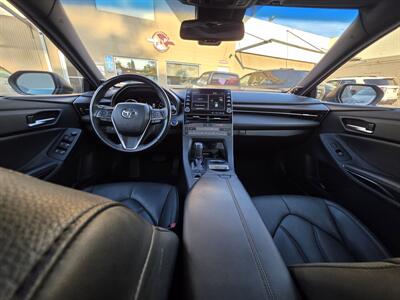 2019 Toyota Avalon Hybrid XLE - Photo 11 - Los Angeles, CA 90045