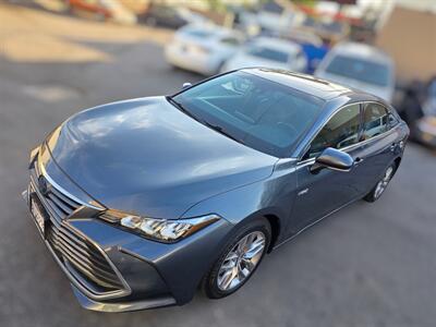 2019 Toyota Avalon Hybrid XLE - Photo 2 - Los Angeles, CA 90045
