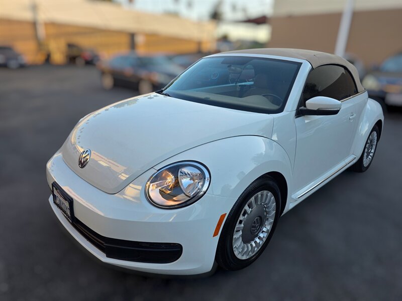 2015 Volkswagen Beetle Convertible 1.8T PZEV   - Photo 1 - Los Angeles, CA 90045