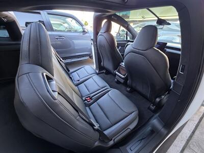 2022 Tesla Model X - Photo 18 - Los Angeles, CA 90045