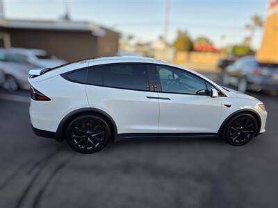 2022 Tesla Model X - Photo 8 - Los Angeles, CA 90045