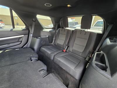 2017 Ford Explorer XLT   - Photo 12 - Los Angeles, CA 90045