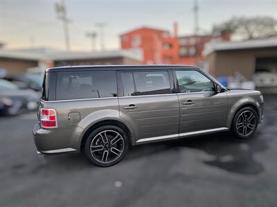 2014 Ford Flex SEL   - Photo 8 - Los Angeles, CA 90045