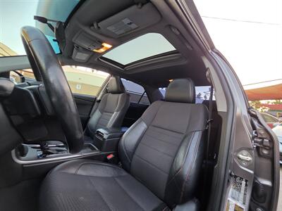 2016 Toyota Camry SE - Photo 9 - Los Angeles, CA 90045