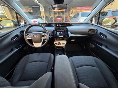 2017 Toyota Prius Three - Photo 11 - Los Angeles, CA 90045