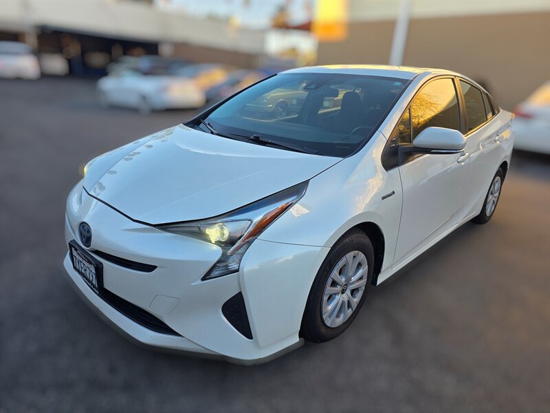 2017 Toyota Prius Three  
