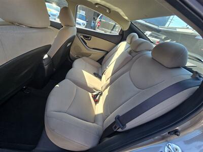 2015 Hyundai ELANTRA SE   - Photo 11 - Los Angeles, CA 90045