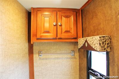 2015 Tiffin Allegro Motor Home RV  ***SUPER CLEAN***LOW MILES*** - Photo 76 - San Ramon, CA 94583