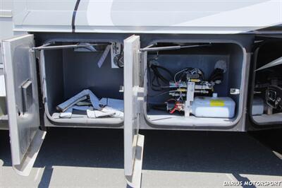 2015 Tiffin Allegro Motor Home RV  ***SUPER CLEAN***LOW MILES*** - Photo 18 - San Ramon, CA 94583