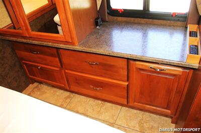 2015 Tiffin Allegro Motor Home RV  ***SUPER CLEAN***LOW MILES*** - Photo 94 - San Ramon, CA 94583