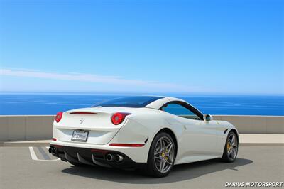 2015 Ferrari California T HARD-TOP CONVERTIBLE   - Photo 11 - San Ramon, CA 94583