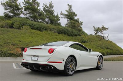2015 Ferrari California T HARD-TOP CONVERTIBLE - Photo 11 - San Ramon, CA 94583