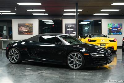 2014 Audi R8 5.2 quattro Spyder  ****MSRP 187,400.00**** - Photo 2 - San Ramon, CA 94583