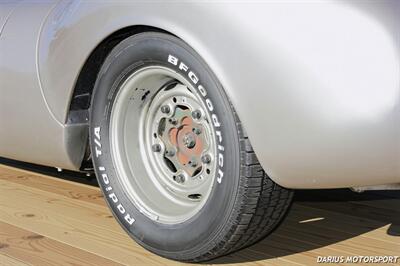 1955 Porsche 550A SPYDER REPLICA *** 911-S ENGINE *** - Photo 38 - San Ramon, CA 94583