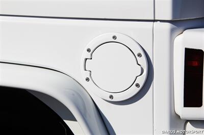 2013 Jeep Wrangler Unlimited Rubicon 4X4  **UPGRADED**LIFTED** - Photo 21 - San Ramon, CA 94583
