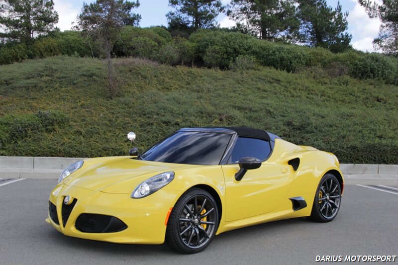 2016 Alfa Romeo 4C Spider  ***MSRP $78,095K ***