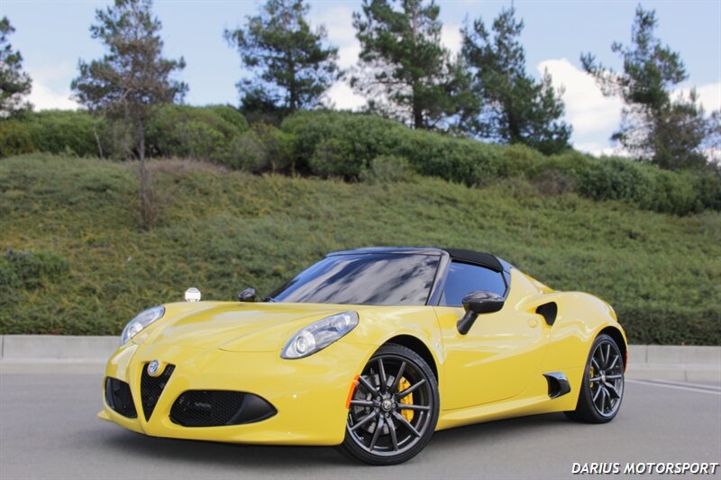 2016 Alfa Romeo 4C Spider  ***MSRP $78,095K ***