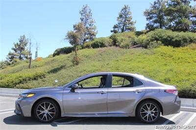 2021 Toyota Camry SE   - Photo 6 - San Ramon, CA 94583