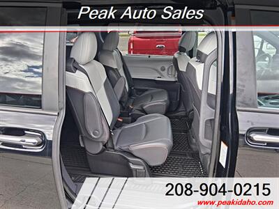 2022 Toyota Sienna XSE 7-Passenger   - Photo 9 - Pocatello, ID 83201