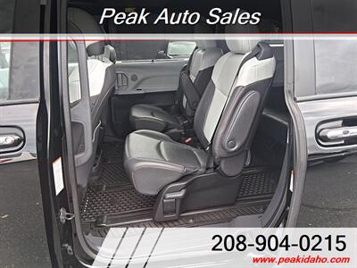 2022 Toyota Sienna XSE 7-Passenger   - Photo 10 - Pocatello, ID 83201