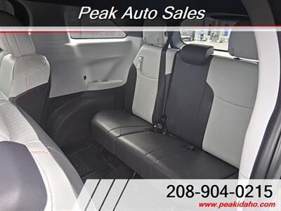 2022 Toyota Sienna XSE 7-Passenger   - Photo 13 - Pocatello, ID 83201