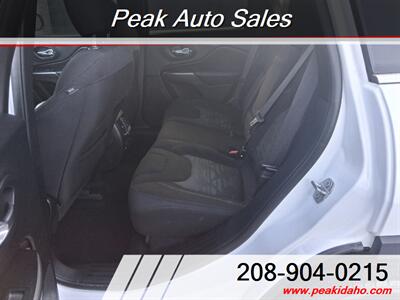 2019 Jeep Cherokee Latitude   - Photo 9 - Pocatello, ID 83201