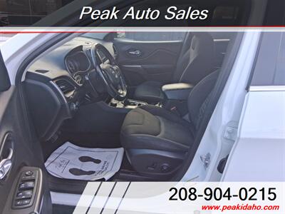 2019 Jeep Cherokee Latitude   - Photo 8 - Pocatello, ID 83201