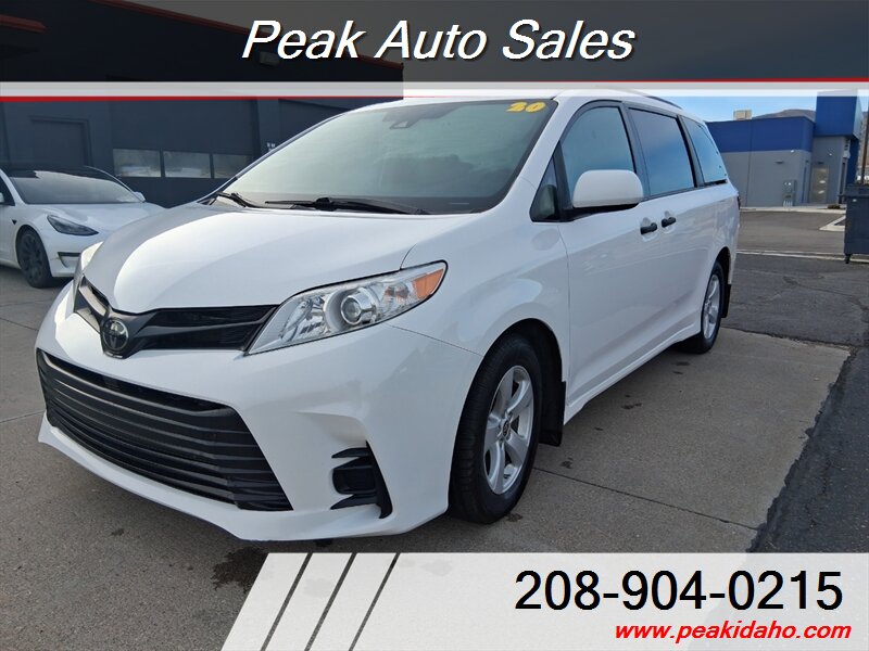 2020 Toyota Sienna Base's photo